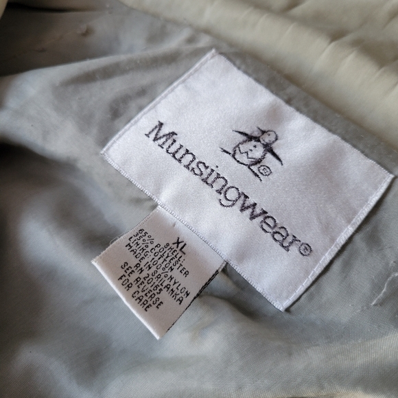 Vintage penguin jacket by munsingwear - Picture 3 of 9